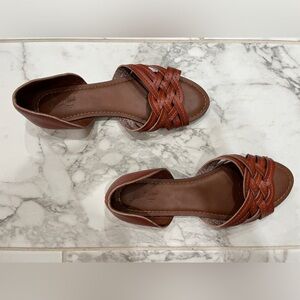 Women’s brown sandals size 7.5.